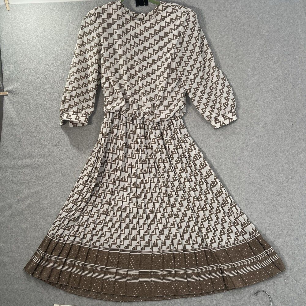 Vintage VLP Dress 80s Geometric Blouson tan cream w Pleated Skirt Size 10P